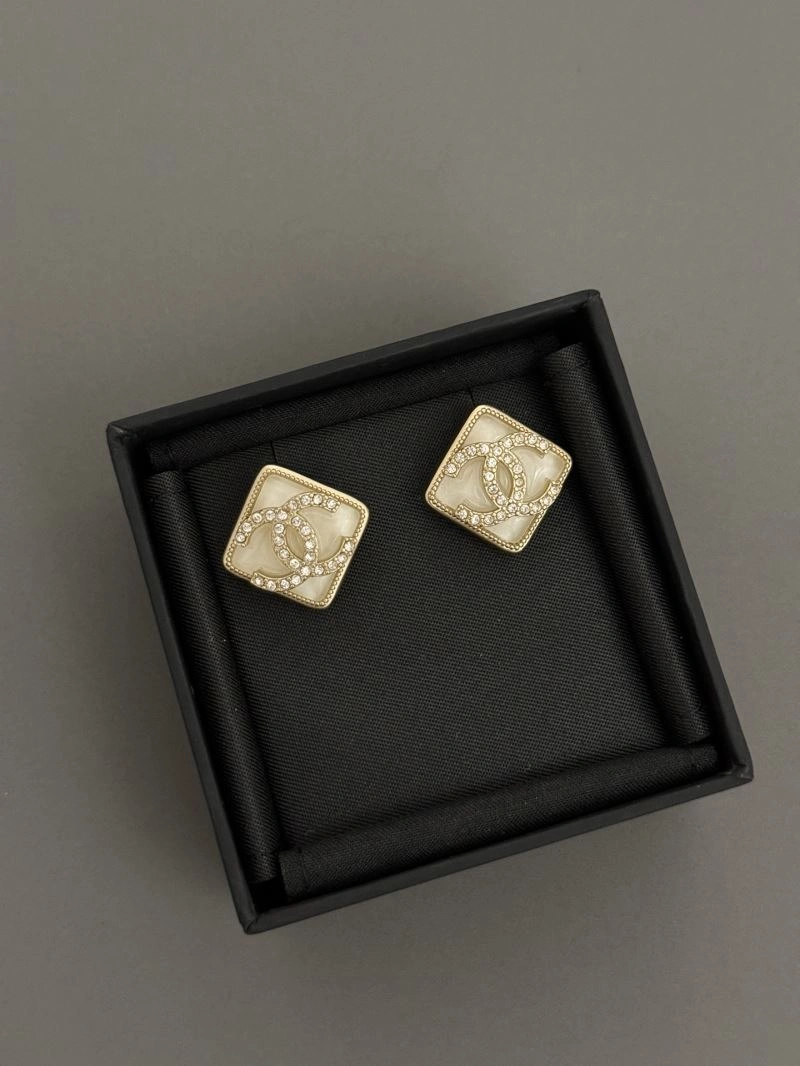 Chanel Earrings FashionForward 230662
