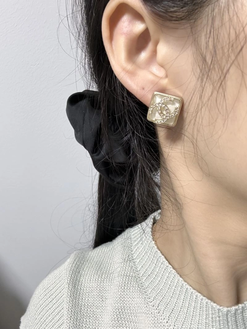 Chanel Earrings FashionForward 230662