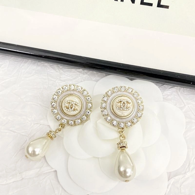 Sporty Chanel Earrings 230694