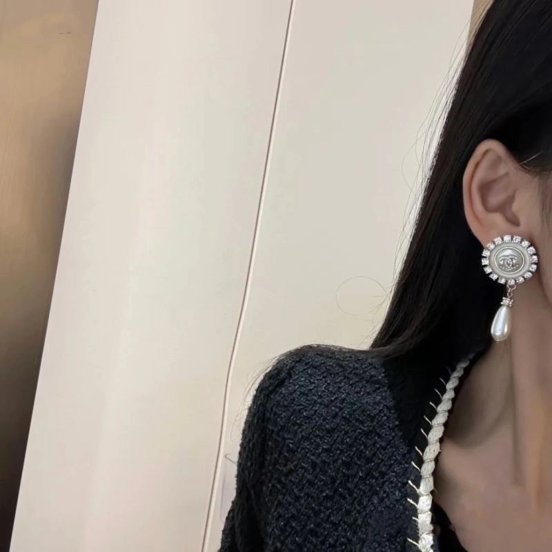 Sporty Chanel Earrings 230694
