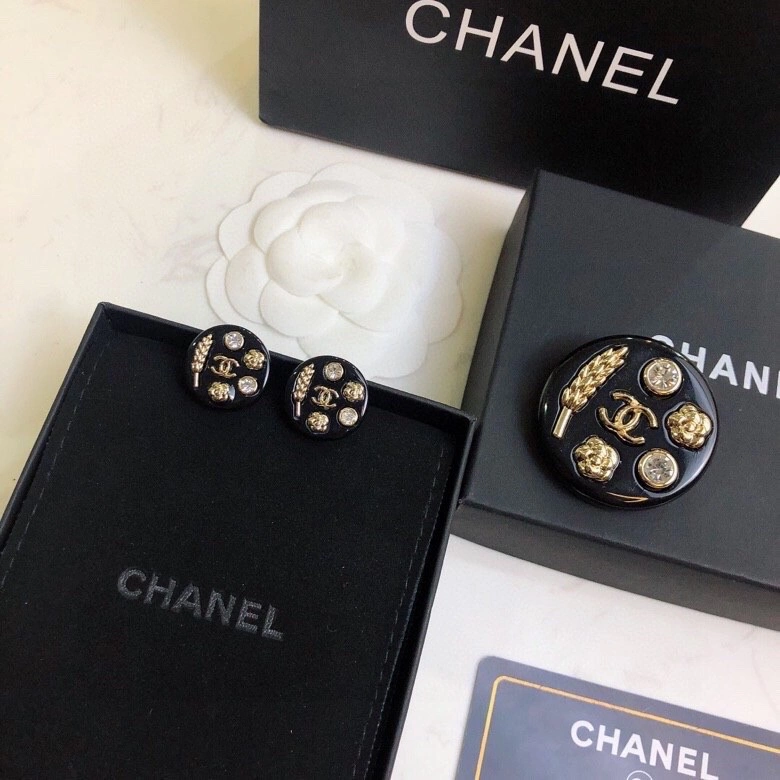 Chanel Earrings WrinkleFree 230635