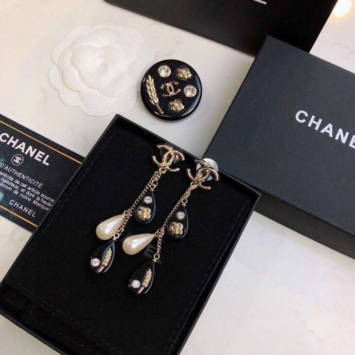 Bold Chanel Earrings 230637