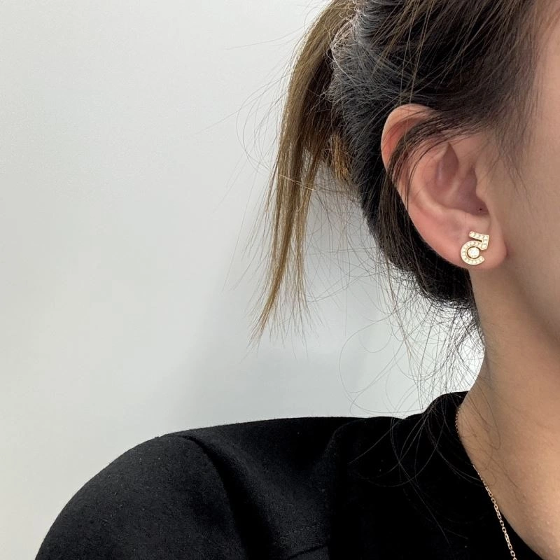 Soft Chanel Earrings 230632