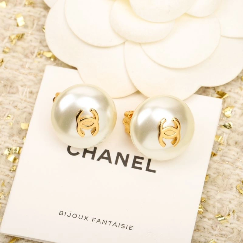 Tailored Chanel Earrings 230626