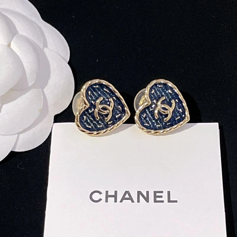 Minimalist Chanel Earrings 230617