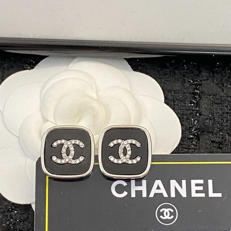 Chanel Earrings Chic 230655