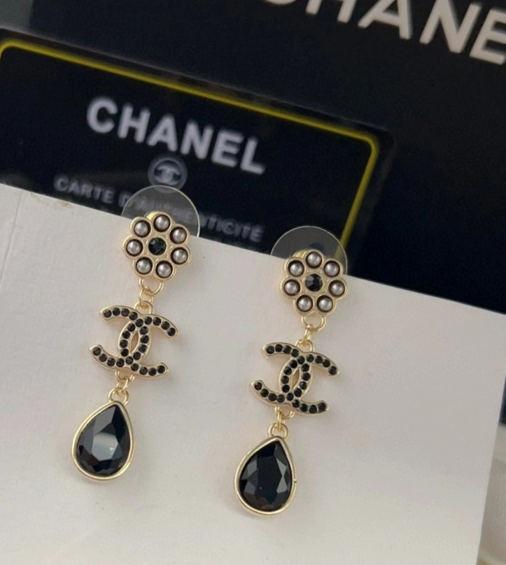 FashionForward Chanel Earrings 230614