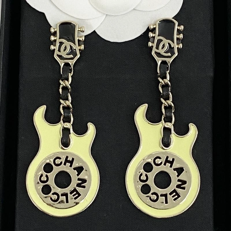 Lightweight Chanel Earrings 230615