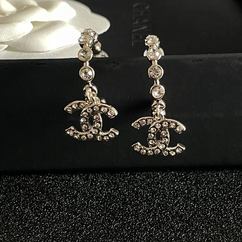 Chanel Earrings WrinkleFree 230645