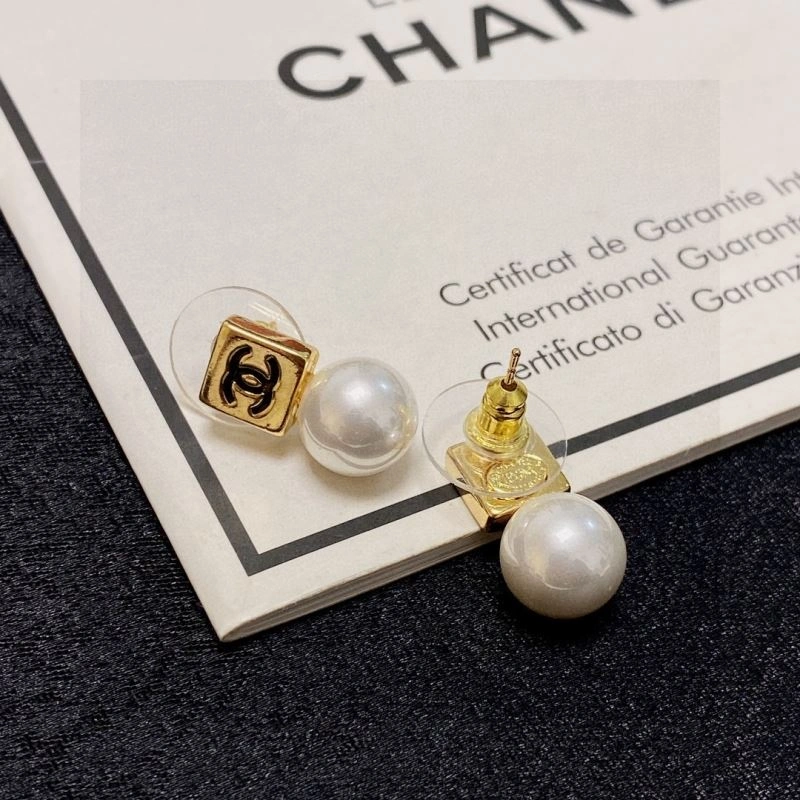Chanel Earrings Modern 230611