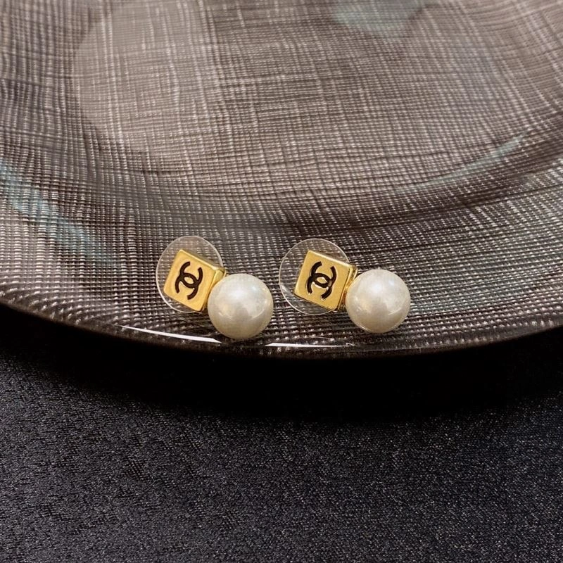 Chanel Earrings Modern 230611