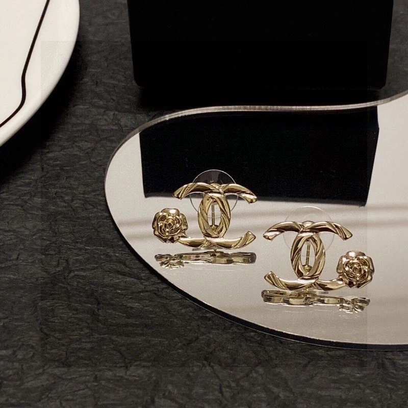Chanel Earrings Chic 230600