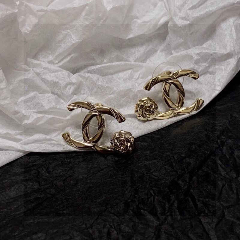 Chanel Earrings Chic 230600
