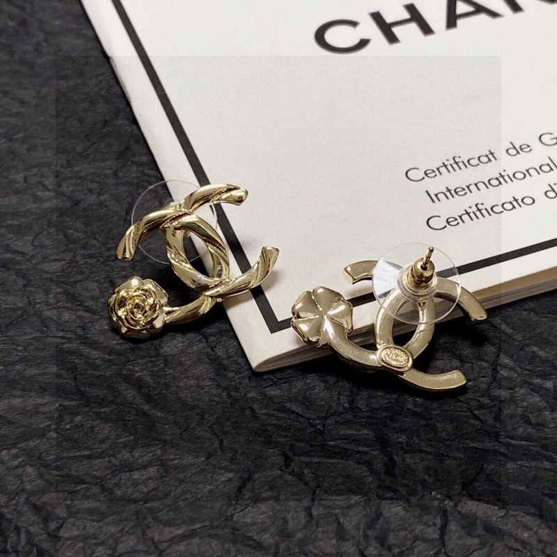 Chanel Earrings Chic 230600
