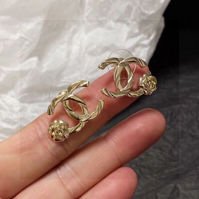 Chanel Earrings Chic 230600