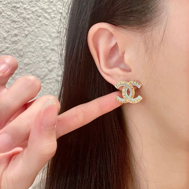 Refined Chanel Earrings 230597