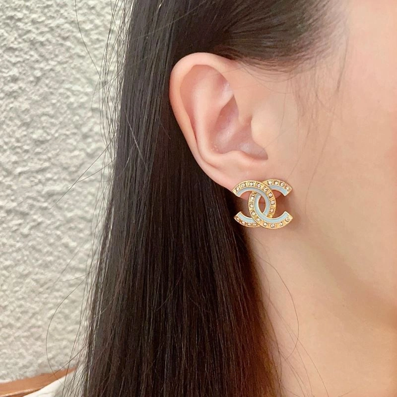 Refined Chanel Earrings 230597