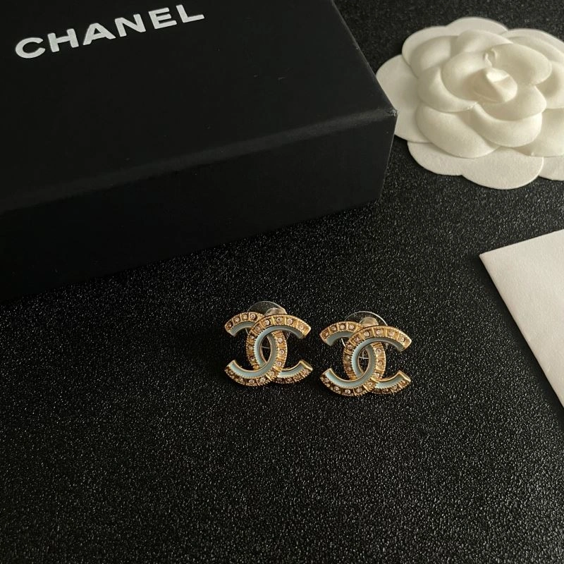 Refined Chanel Earrings 230597