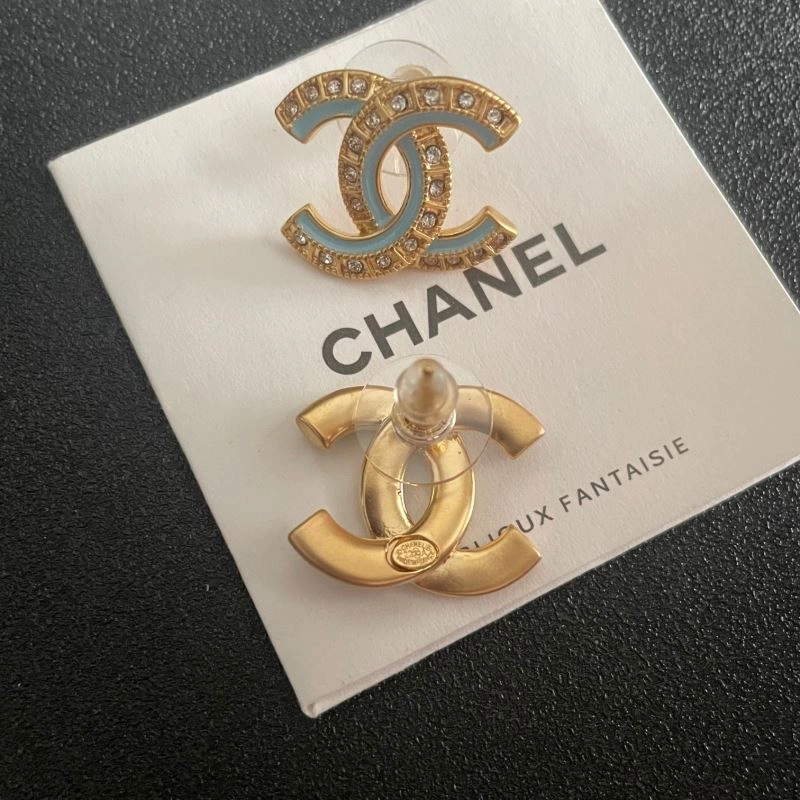 Refined Chanel Earrings 230597