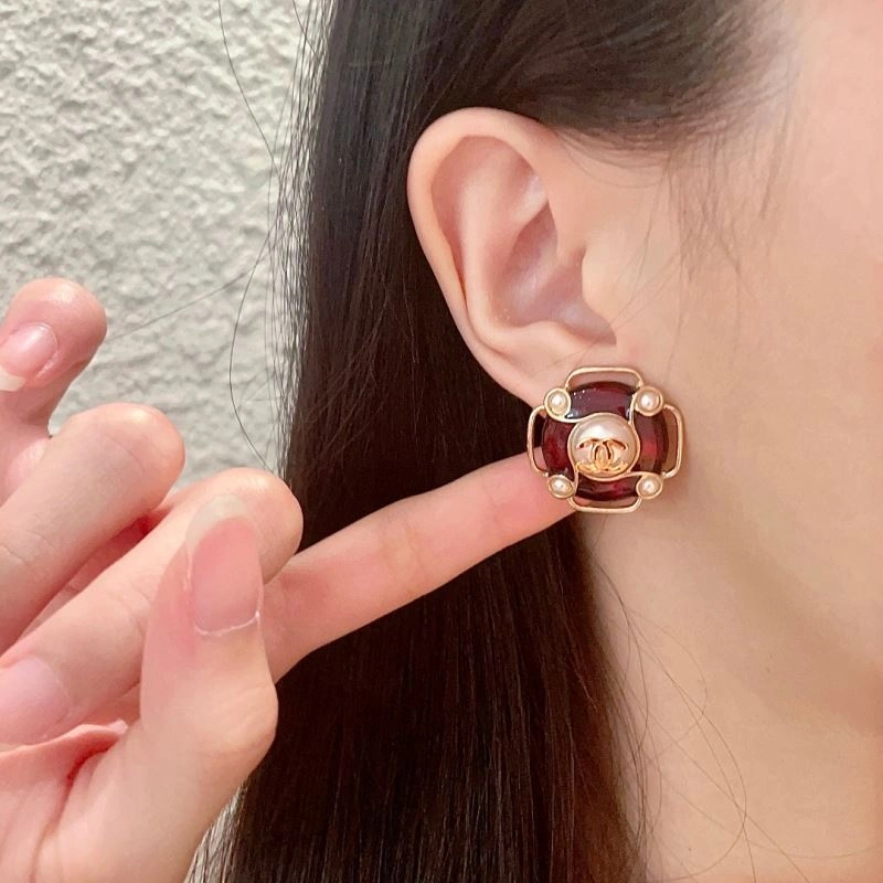 Chanel Earrings Practical 230678