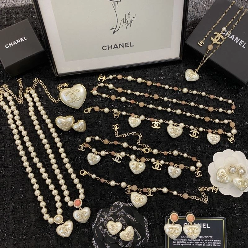 Chanel Earrings Functional 230607
