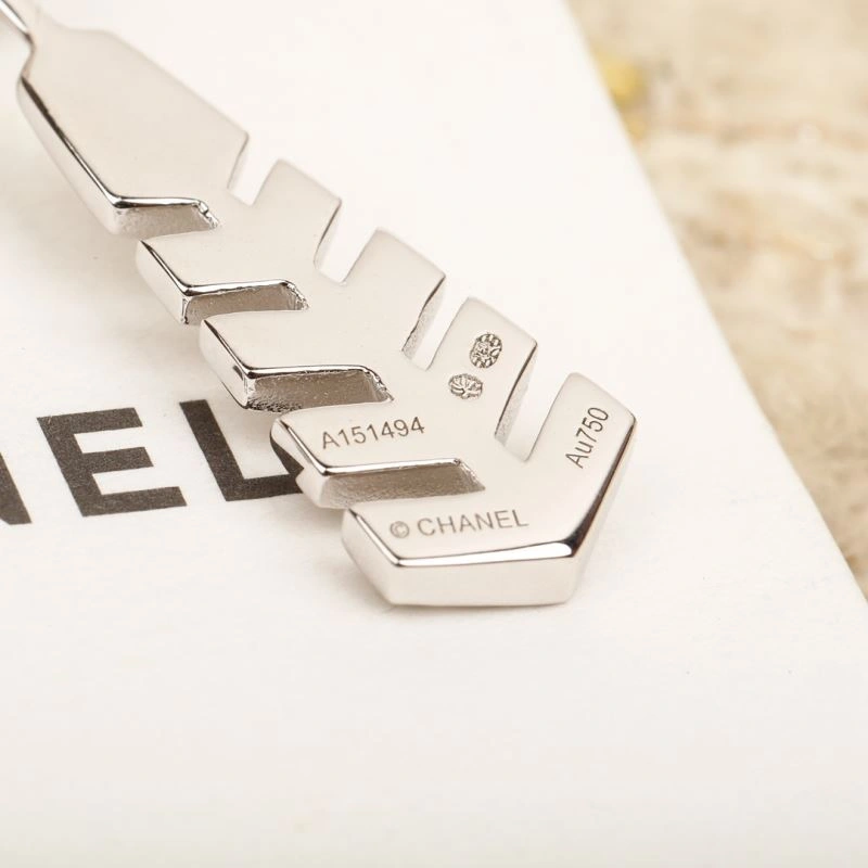 Chanel Earrings Cozy 230680