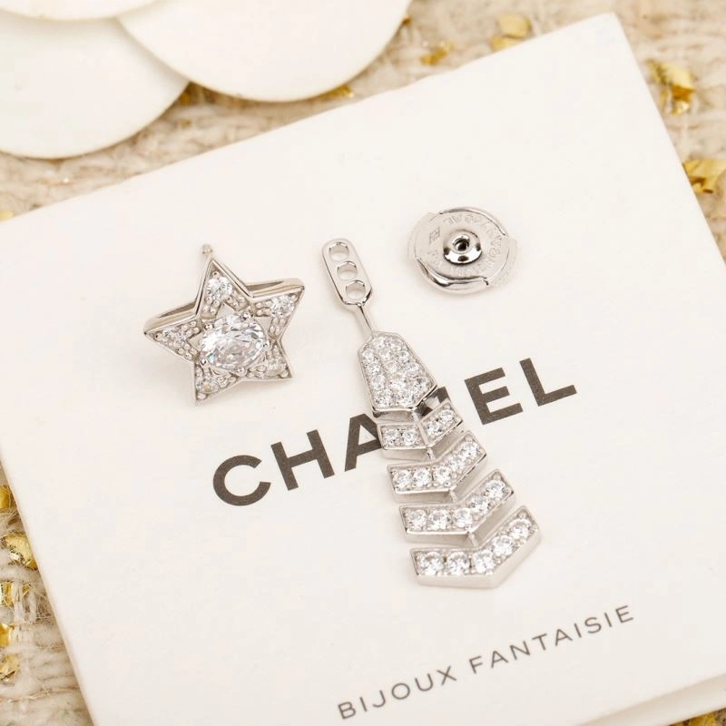Chanel Earrings Cozy 230680
