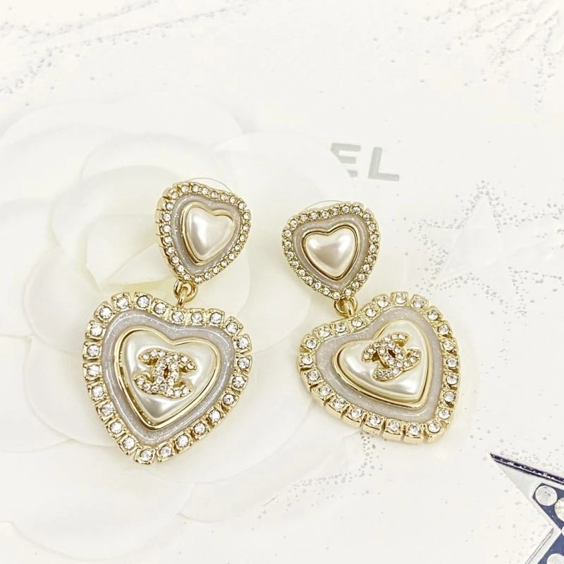 Chanel Earrings Refined 230585