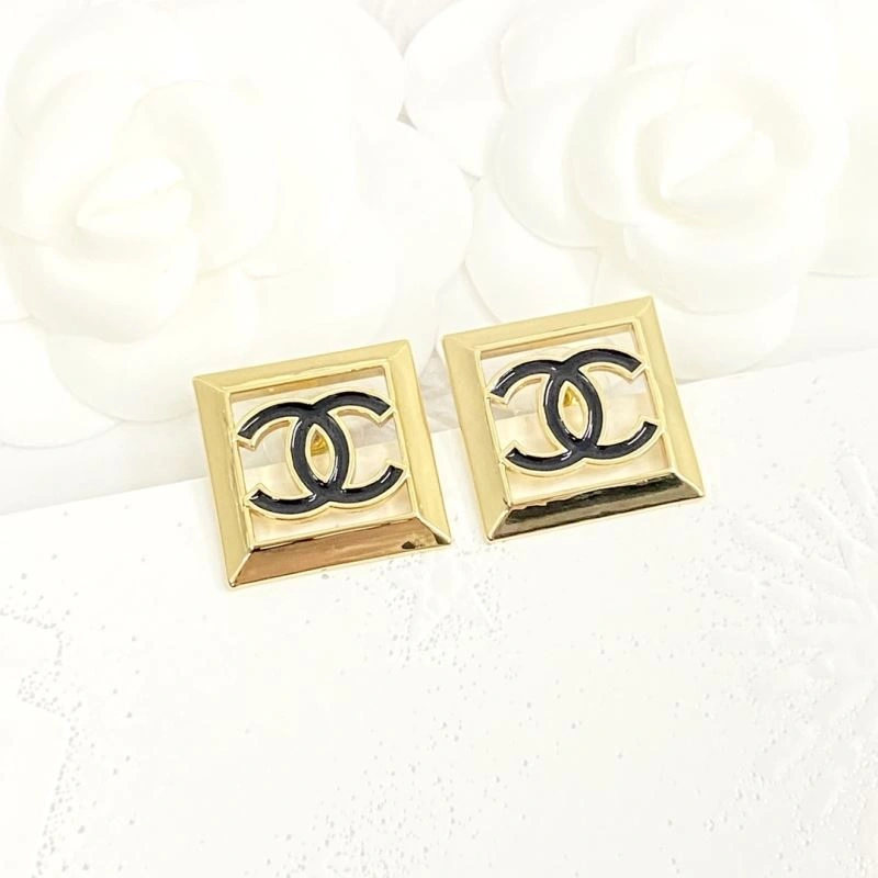 Chanel Earrings Bright 230580