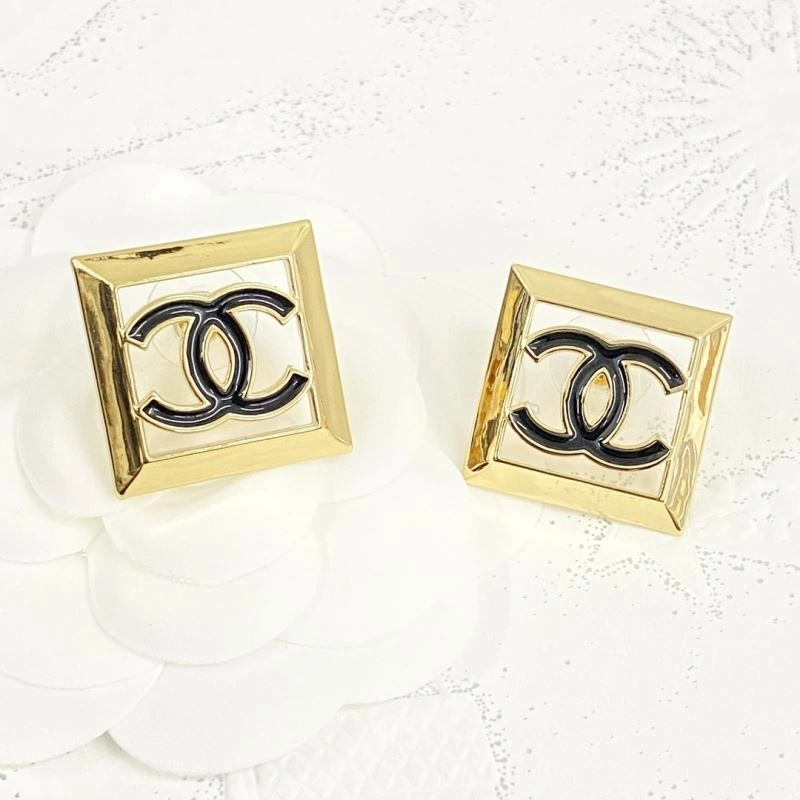 Chanel Earrings Bright 230580