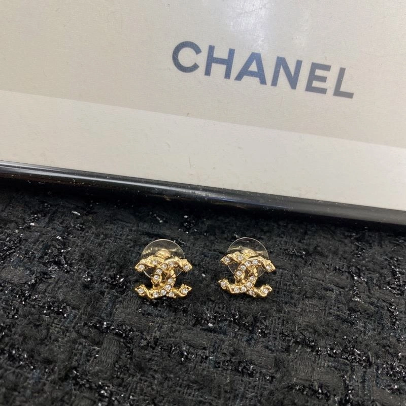 WellDesigned Chanel Earrings 230566