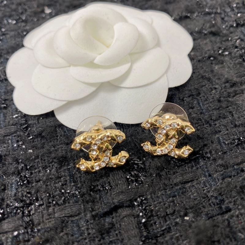 WellDesigned Chanel Earrings 230566