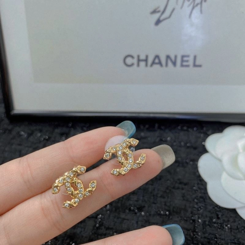 WellDesigned Chanel Earrings 230566