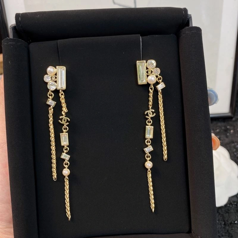 MoistureWicking Chanel Earrings 230582