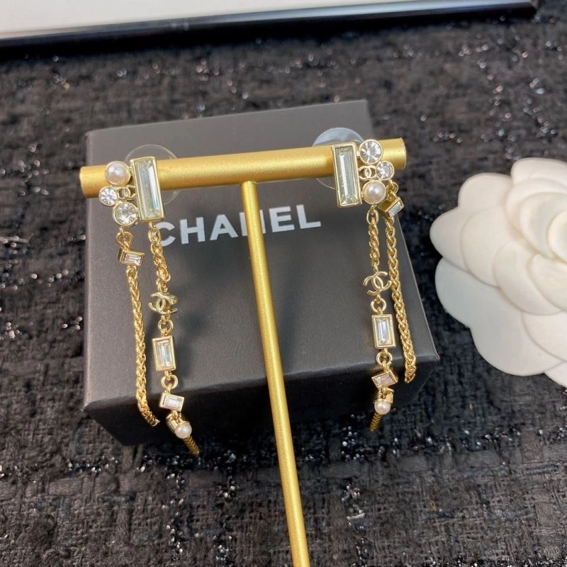 MoistureWicking Chanel Earrings 230582