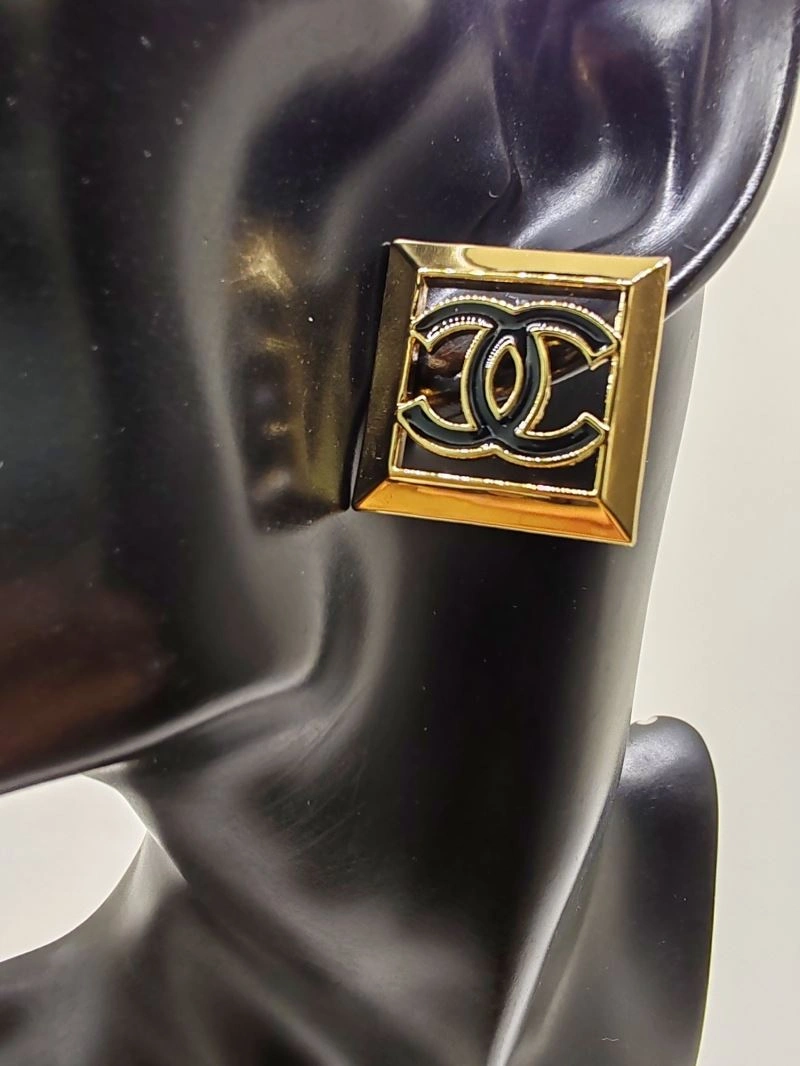 Refined Chanel Earrings 230594