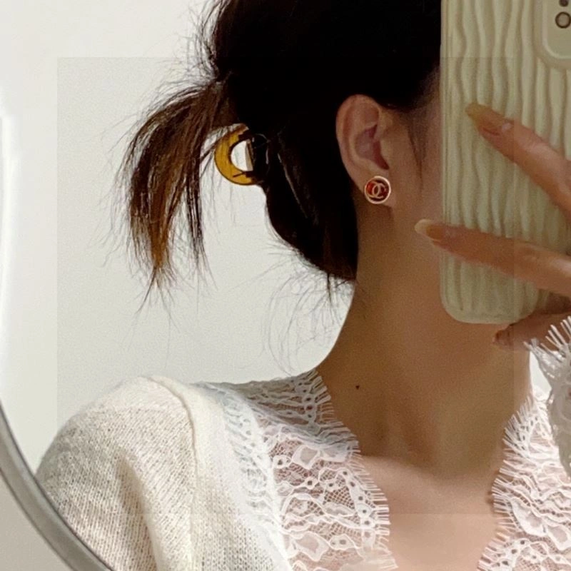 Breathable Chanel Earrings 230591
