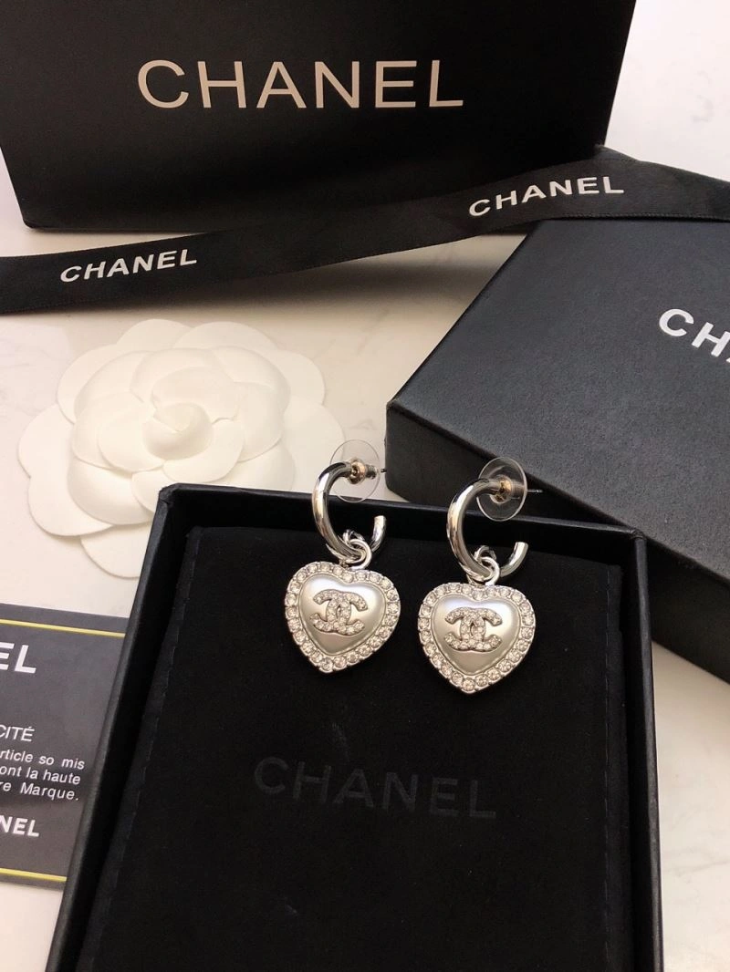 Chanel Earrings Chic 230671