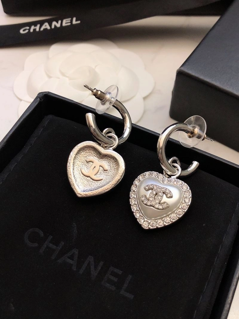 Chanel Earrings Chic 230671