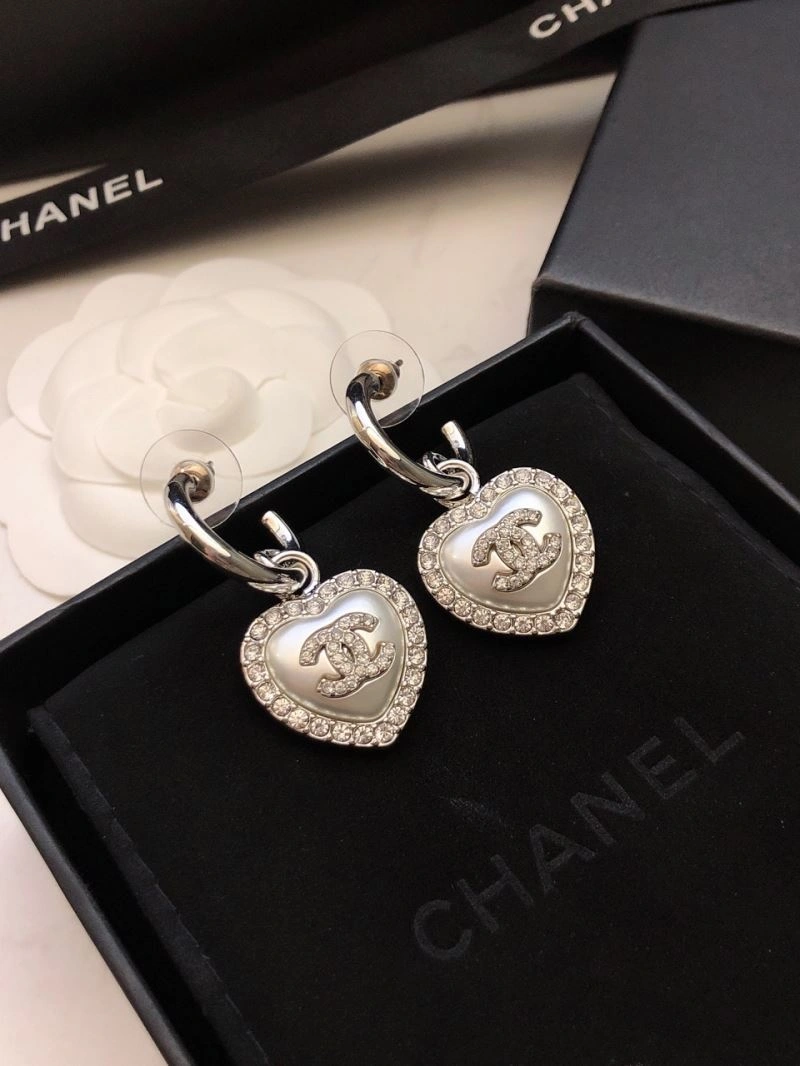 Chanel Earrings Chic 230671