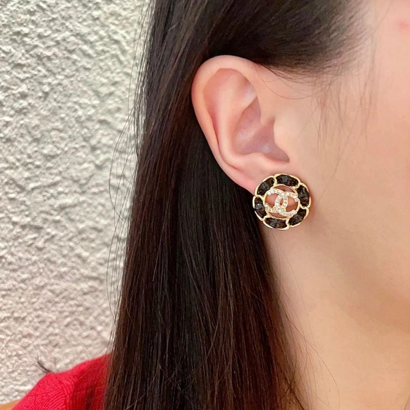 SmoothTexture Chanel Earrings 230629