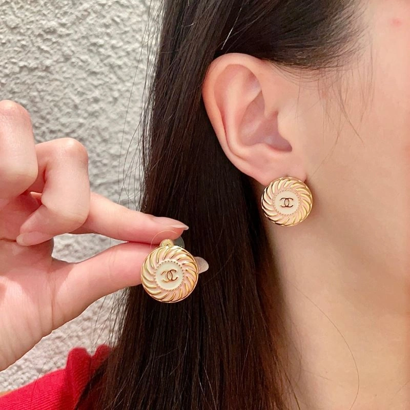 Chanel Earrings WrinkleFree 230554