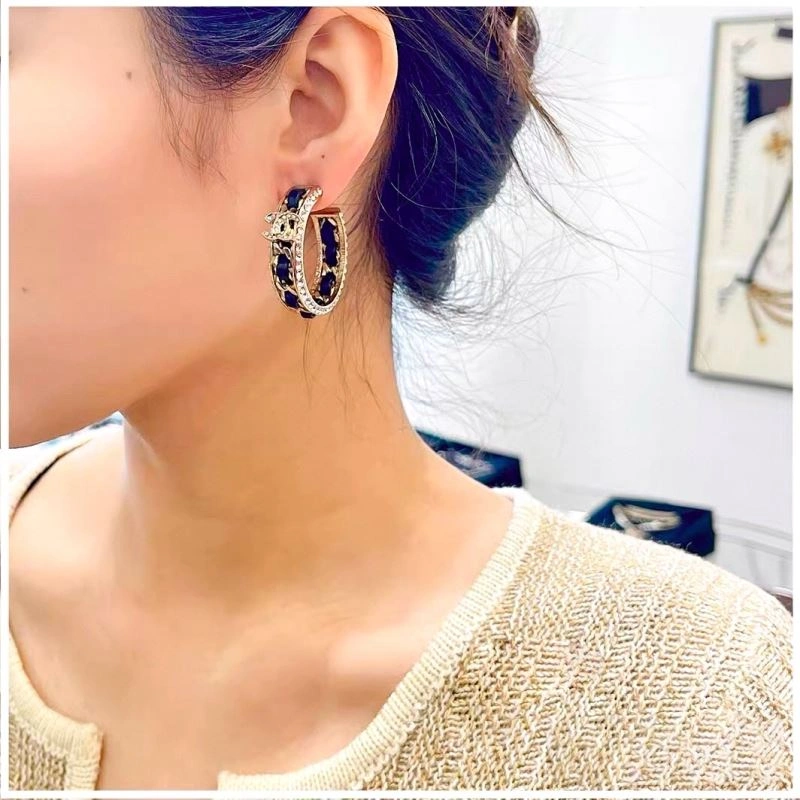 Resilient Chanel Earrings 230537