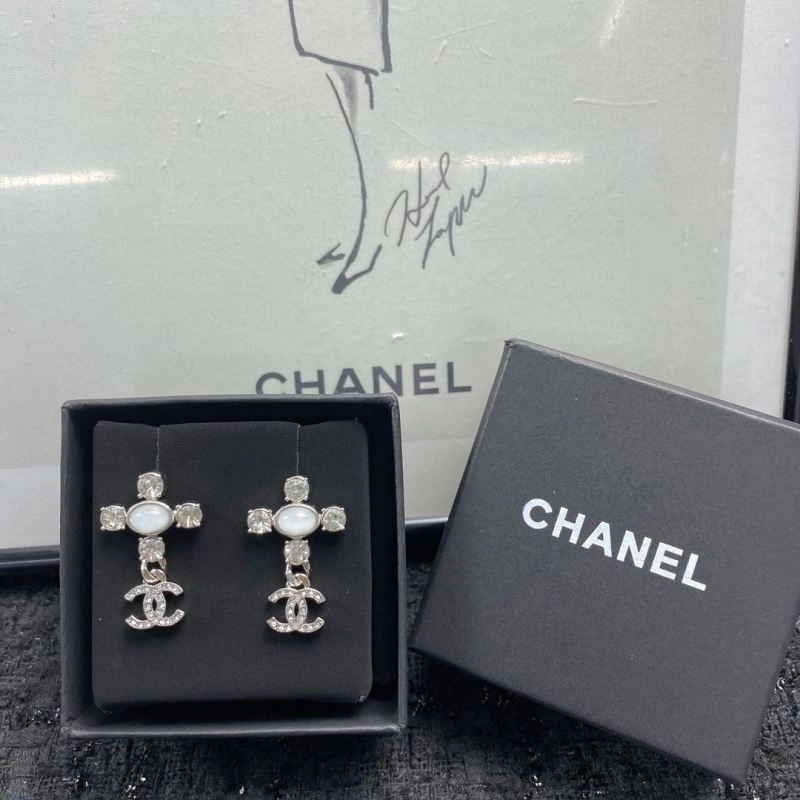Chanel Earrings Tailored 230539