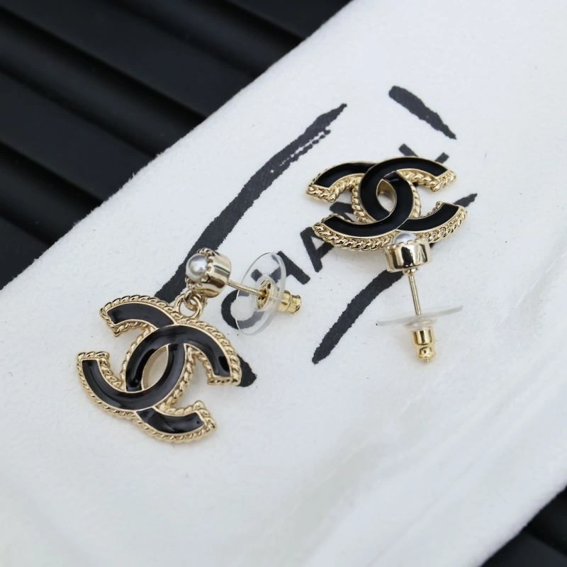 Chanel Earrings Sleek 230547
