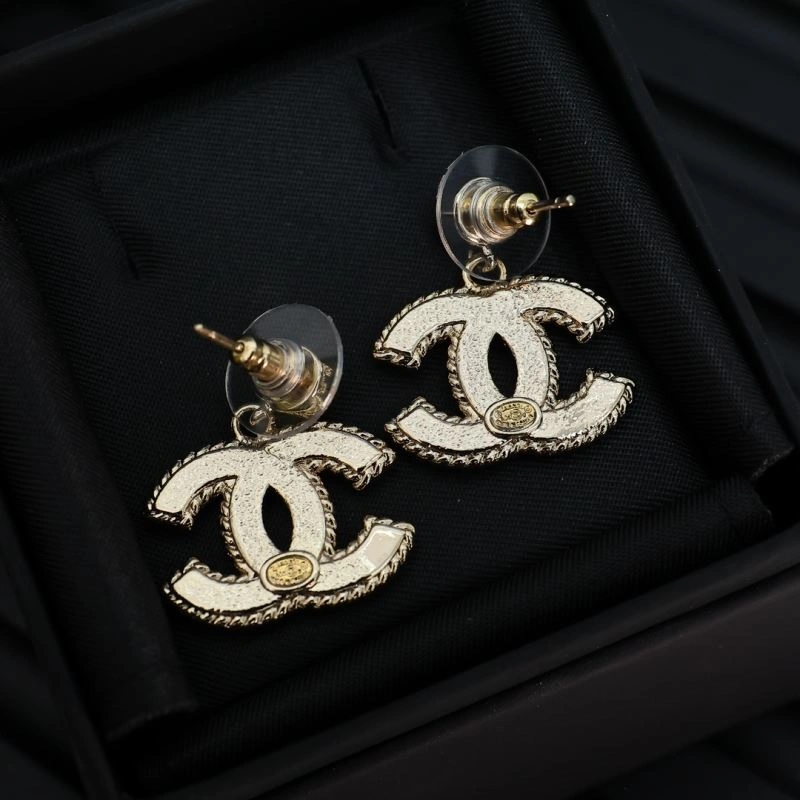 Chanel Earrings Sleek 230547