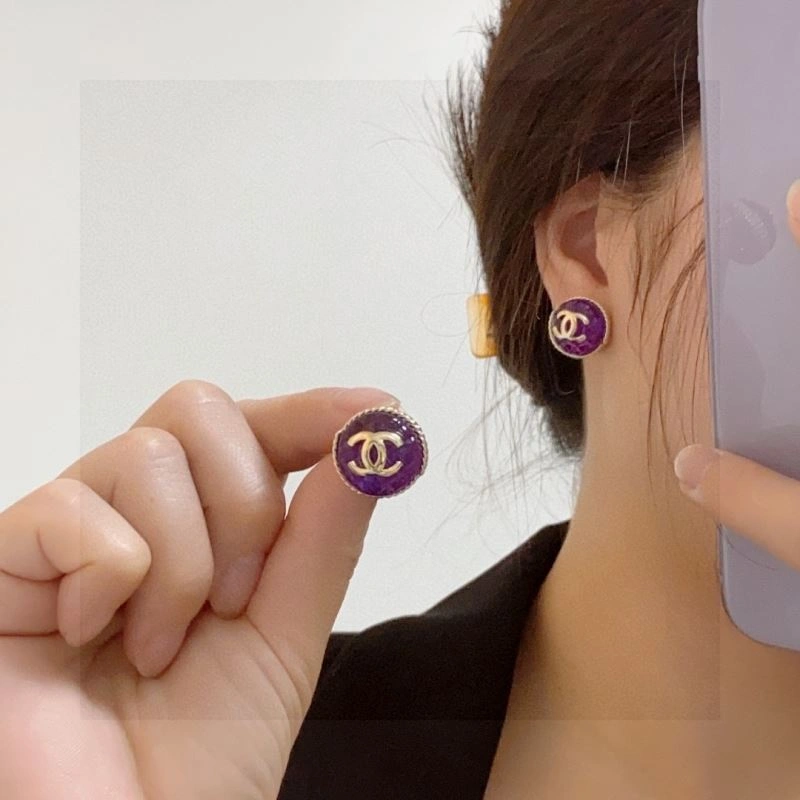 HighPerformance Chanel Earrings 230555