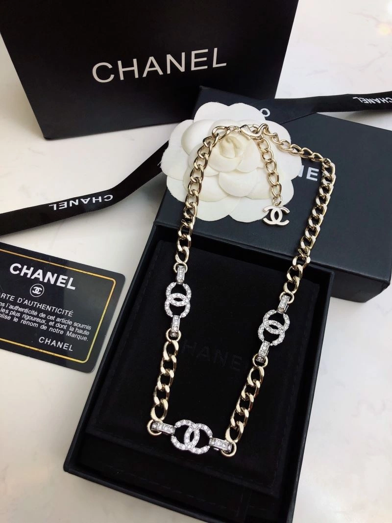 Chanel Earrings Breathable 230521