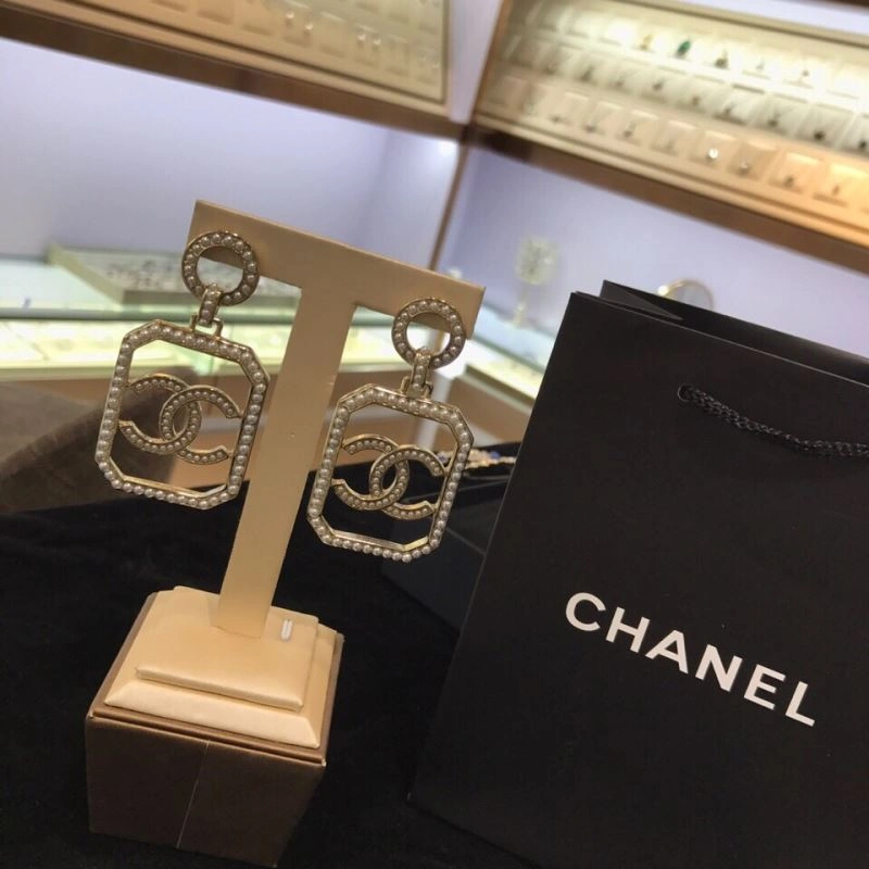 Chanel Earrings WellDesigned 230534