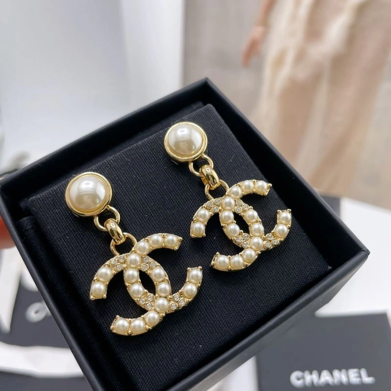 Chanel Earrings TimelessDesign 230576